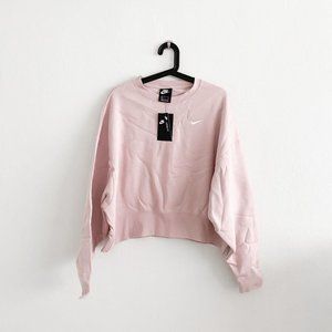 Nike Sweatshirt Mini Swoosh Oversized Sweater in light pink